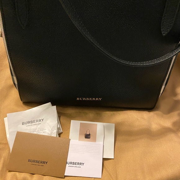 Burberry authentic bag - Picture 2 of 10
